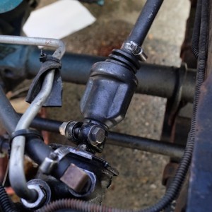 Lower coupling to steering gear